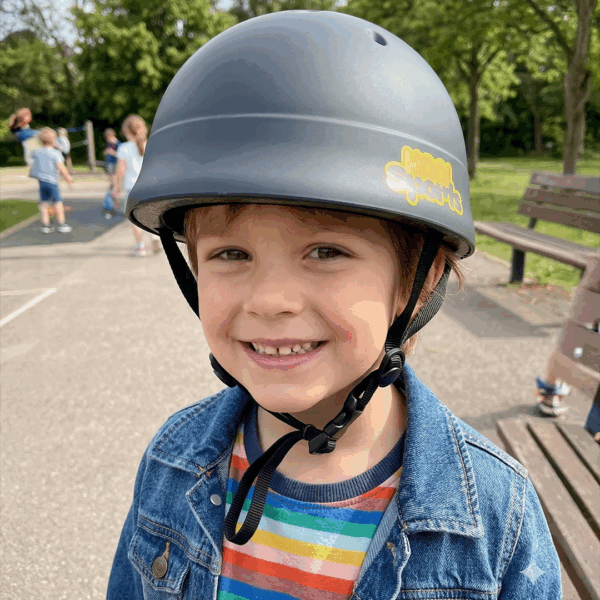KH152 - Helmet for Kids (In-mold)