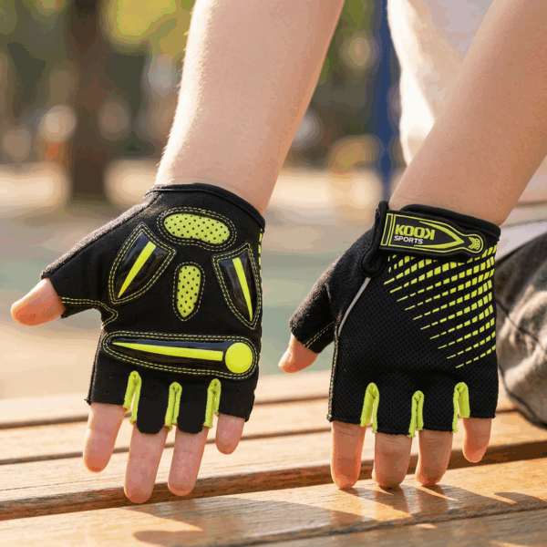 PT083GL - Glove for Kids