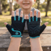 PT084GL - Glove for Kids